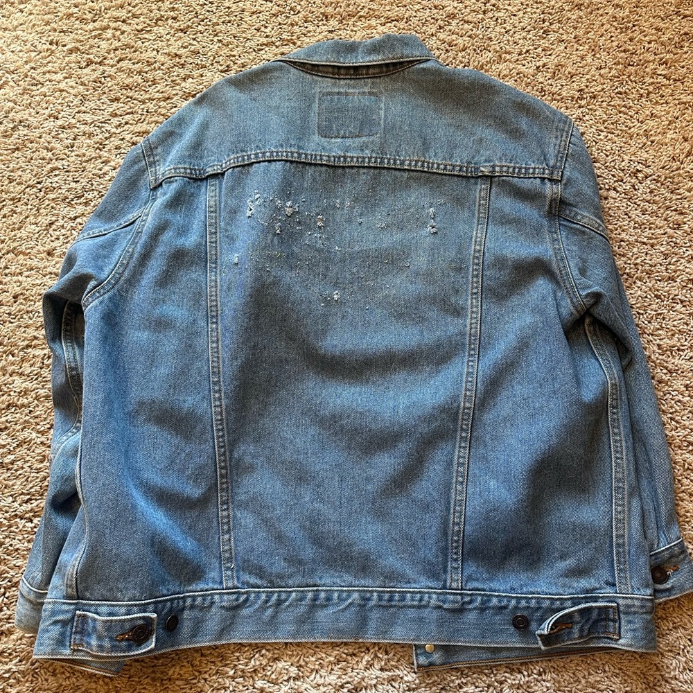 Vintage Levi’s Denim Jacket - Picture 3 of 3